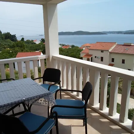 Kuciste - Perna 10161e Apartment *